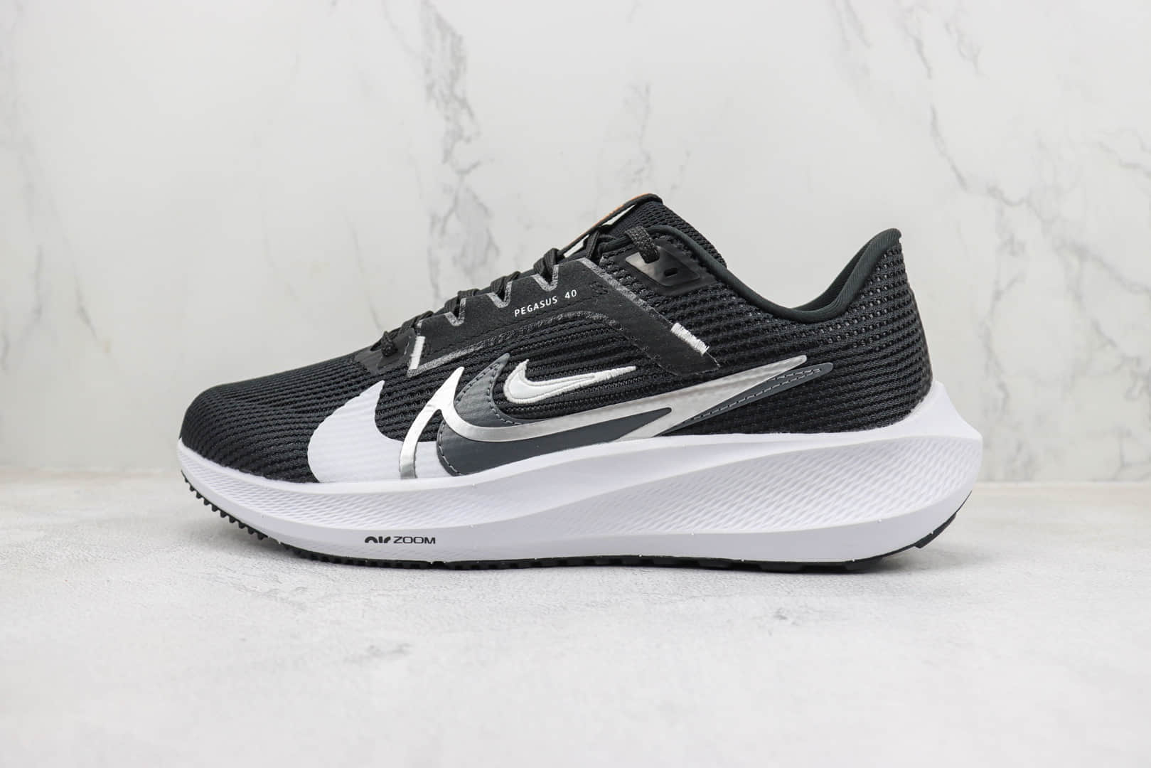 耐克Nike Air Zoom Pegasus 40纯原版本飞马40代黑白色跑鞋 莆田耐克工厂 (ID:98699) - 图片1