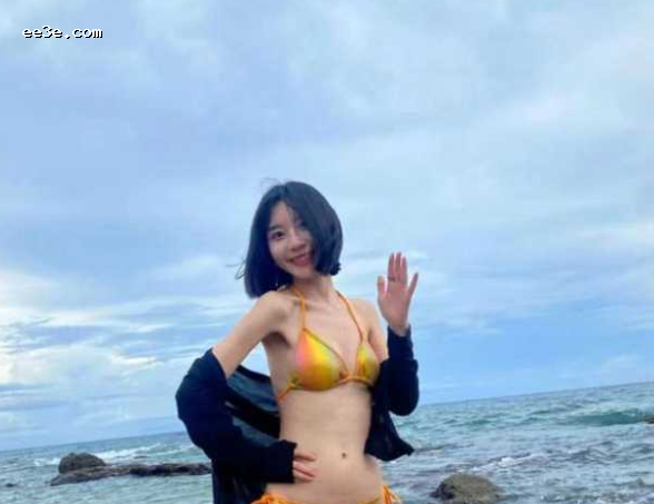 广州天河母* 刘颖 **视频泄密 露脸*贪婪吸食 **主动*爆*一脸**！ - 图片1