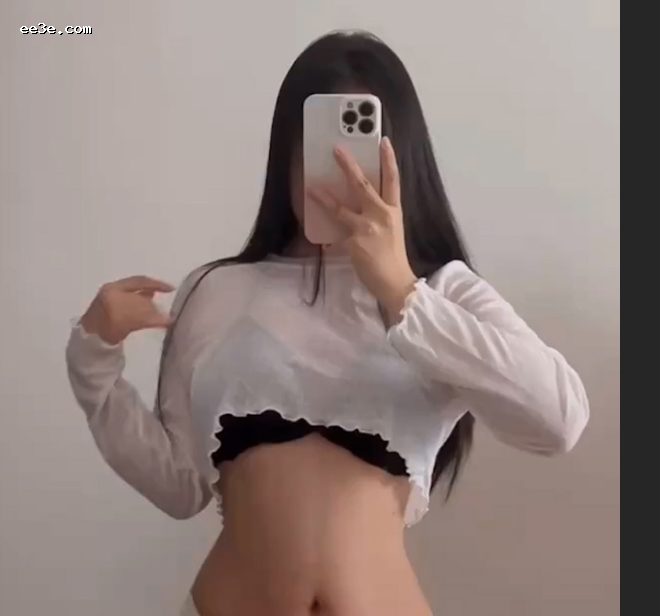 快手反差母* 蒙蒙子 *度定制福利 丰***甩个不停 雪白*躯让人心*澎湃！ - 图片1